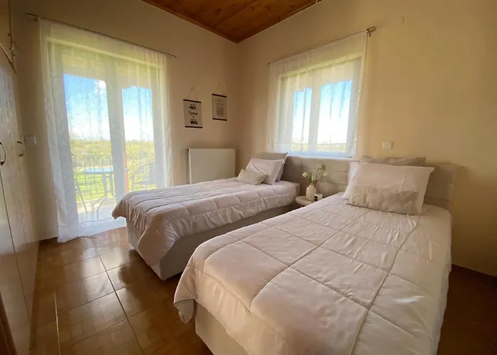 Into The Casa de Férias Nerántza